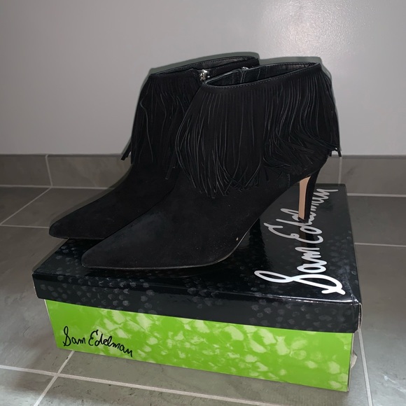 Sam Edelman Kandice, Black Suede Fringed Booties - Picture 1 of 5